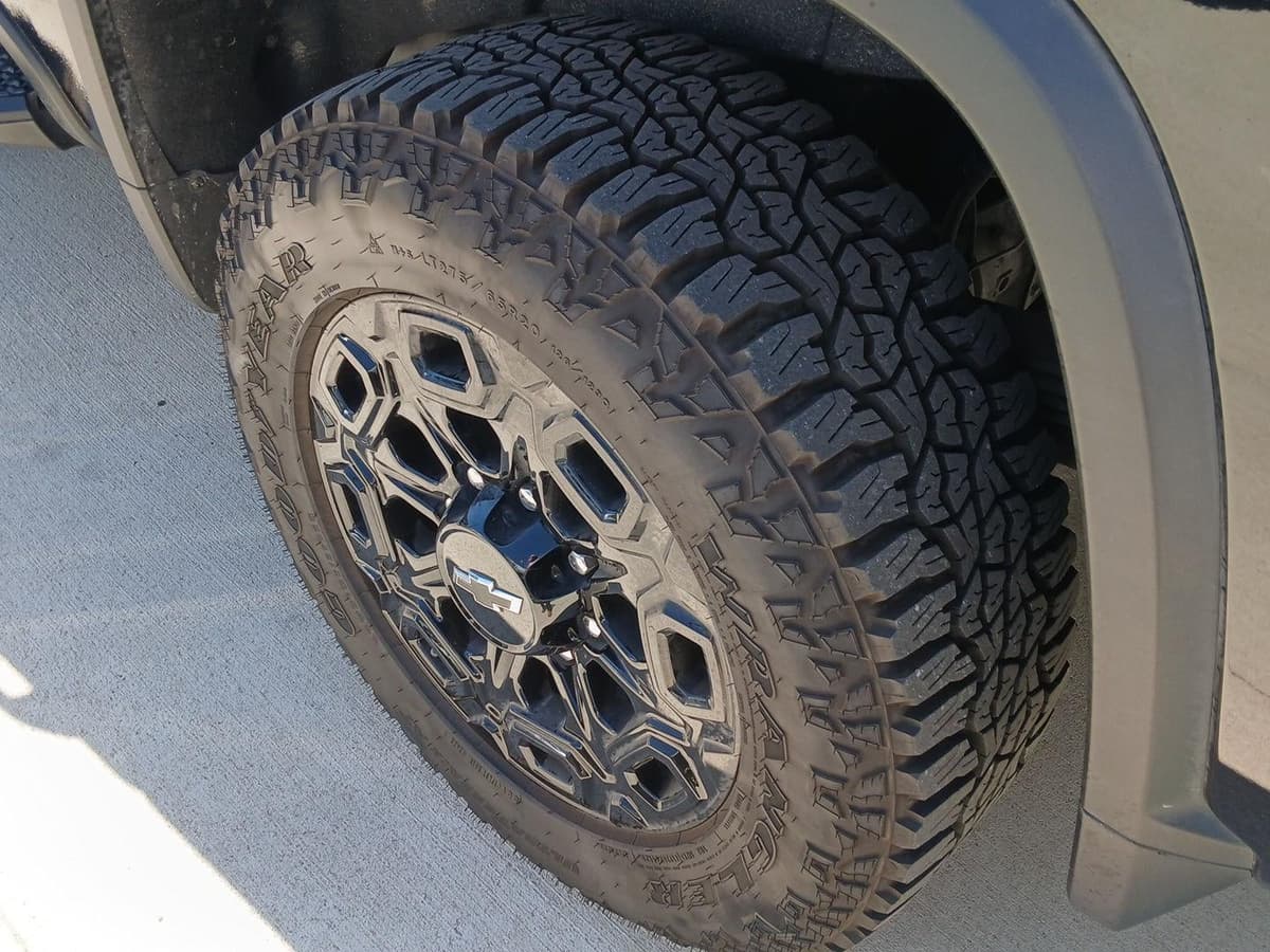 2024 Chevrolet Silverado 2500HD - Image 8