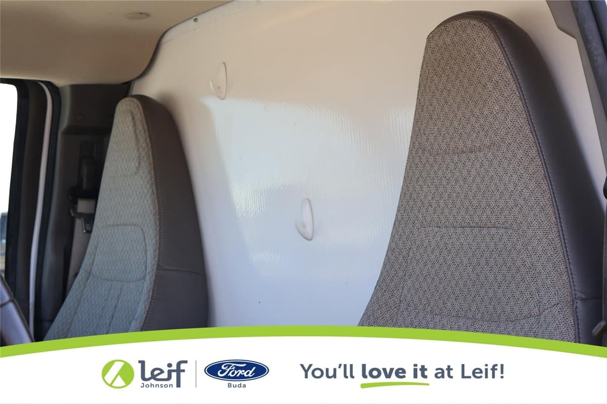 2022 Chevrolet Express Commercial Cutaway - Image 14