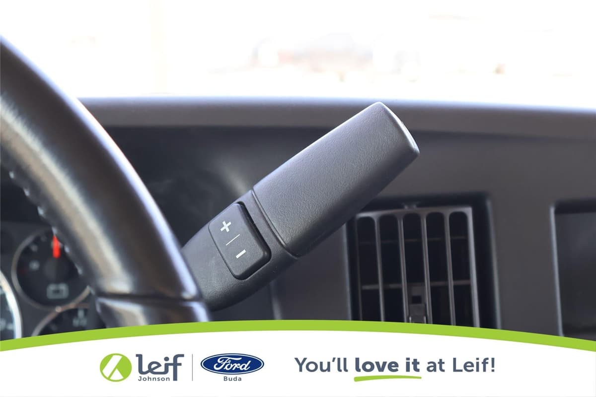 2022 Chevrolet Express Commercial Cutaway - Image 20