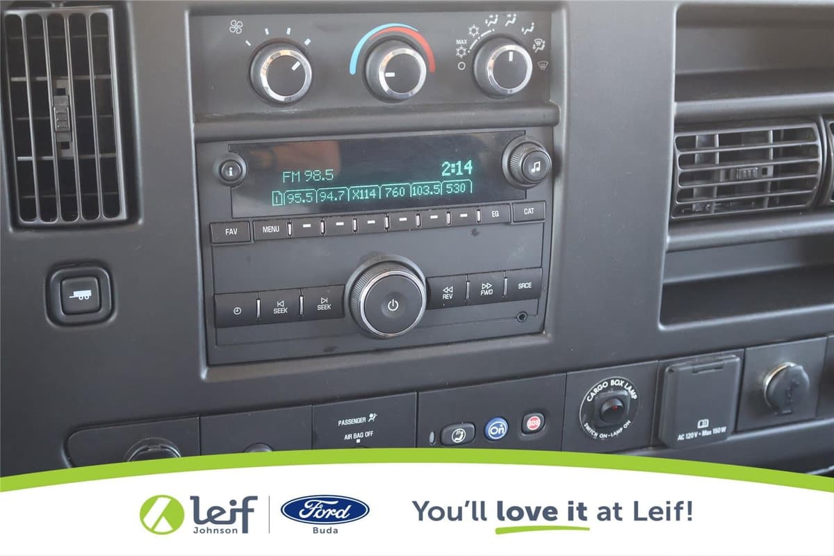 2022 Chevrolet Express Commercial Cutaway - Image 23