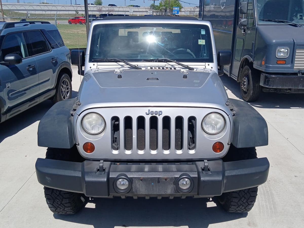 2010 Jeep Wrangler - Image 3