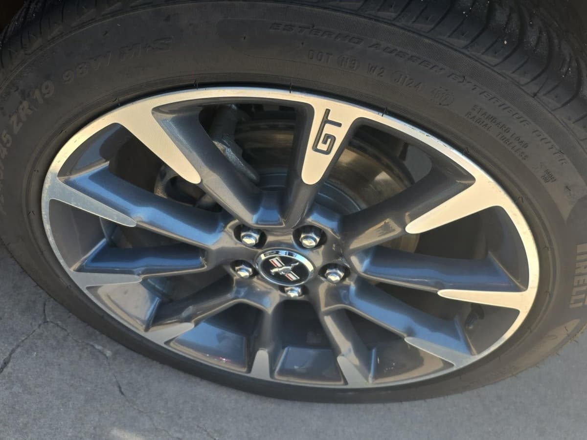 2012 Ford Mustang - Image 12