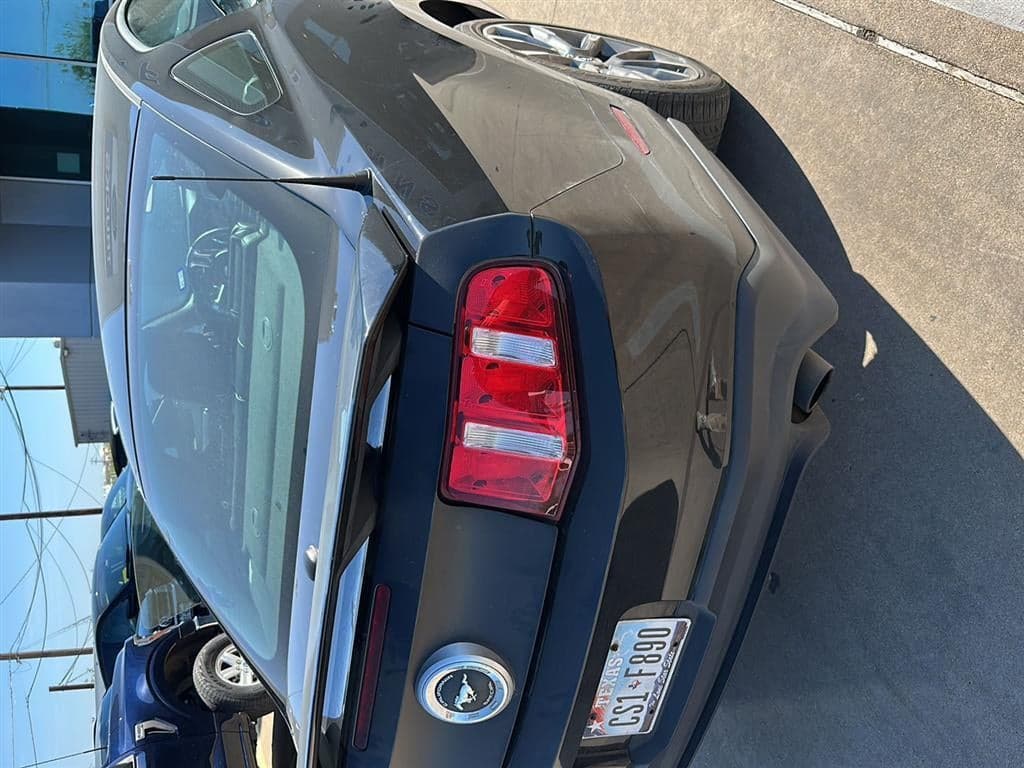 2012 Ford Mustang - Image 16