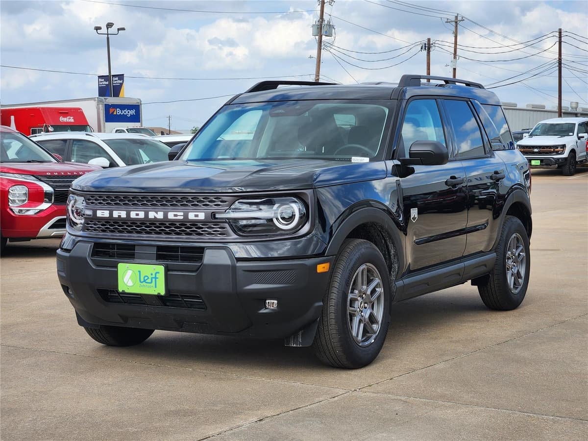 2025 Ford Bronco Sport - Image 2