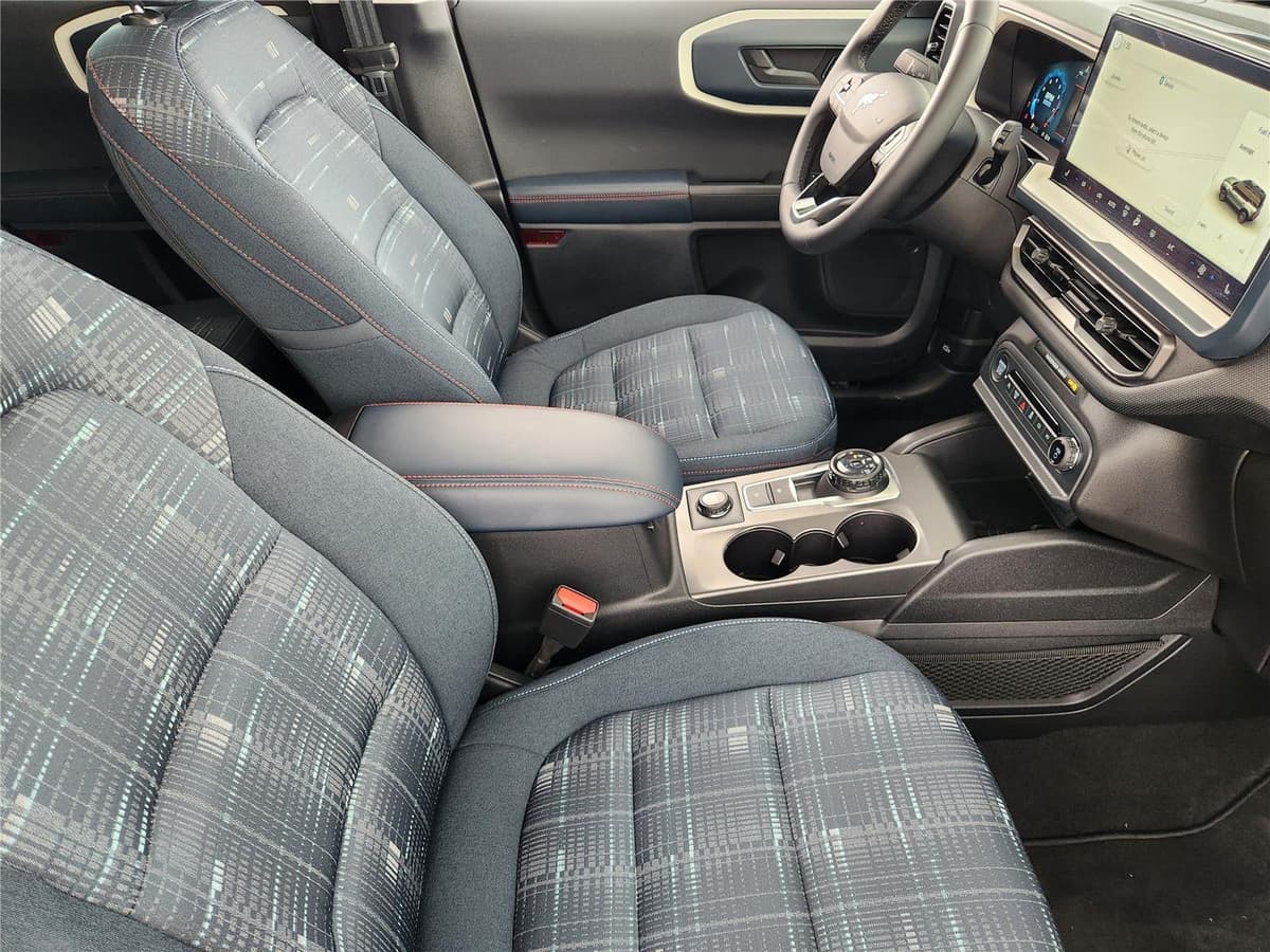 2025 Ford Bronco Sport - Image 10