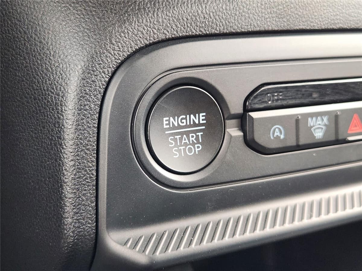 2025 Ford Bronco Sport - Image 16