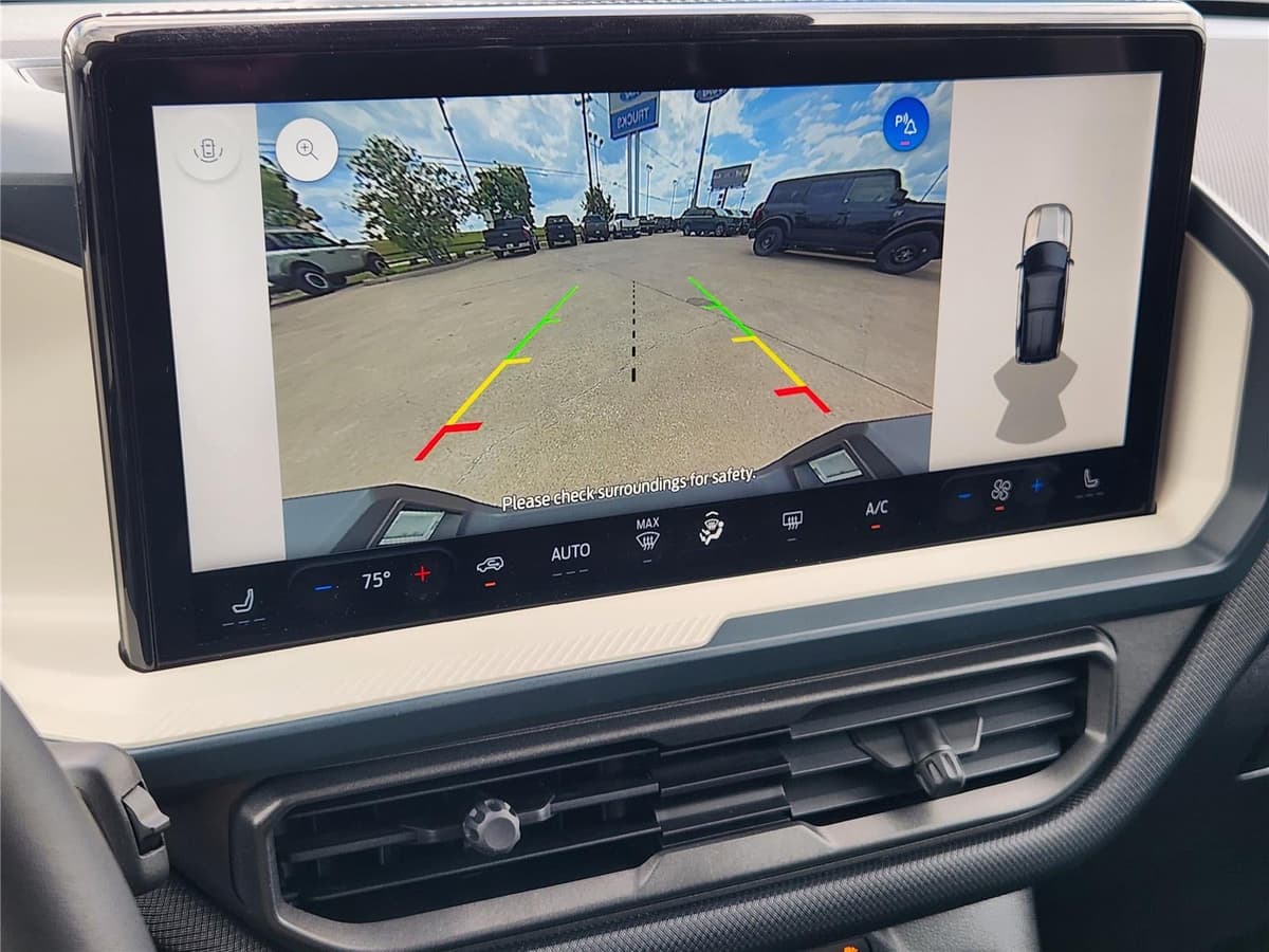 2025 Ford Bronco Sport - Image 13