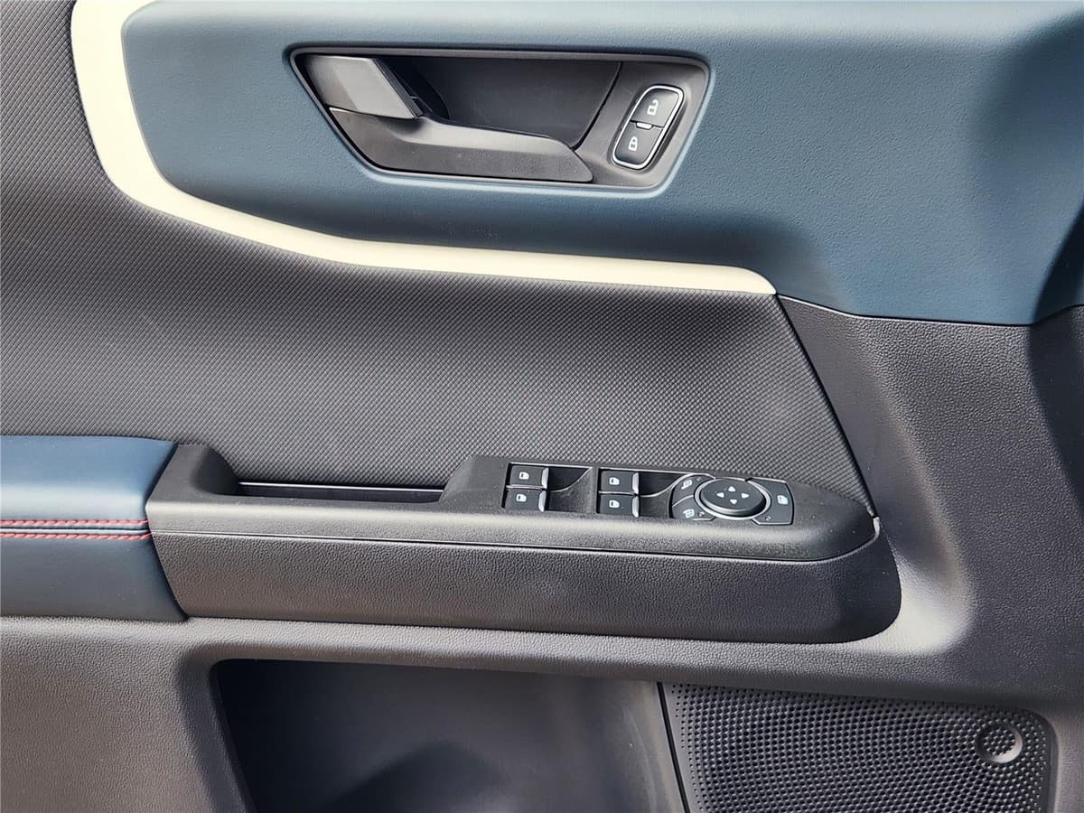 2025 Ford Bronco Sport - Image 17