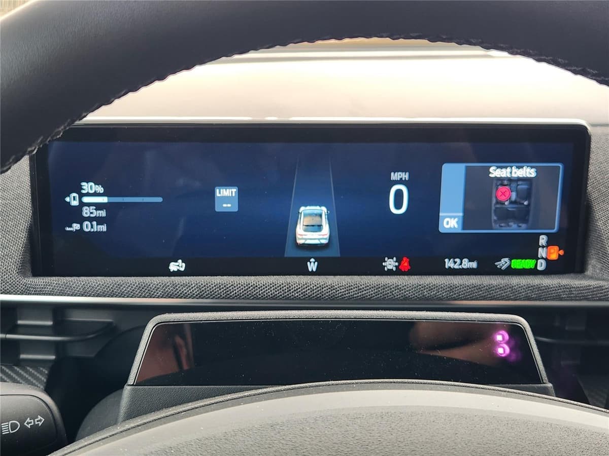 2025 Ford Mustang Mach-E - Image 11