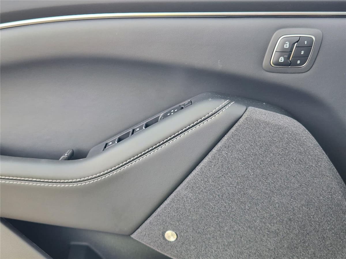 2025 Ford Mustang Mach-E - Image 17