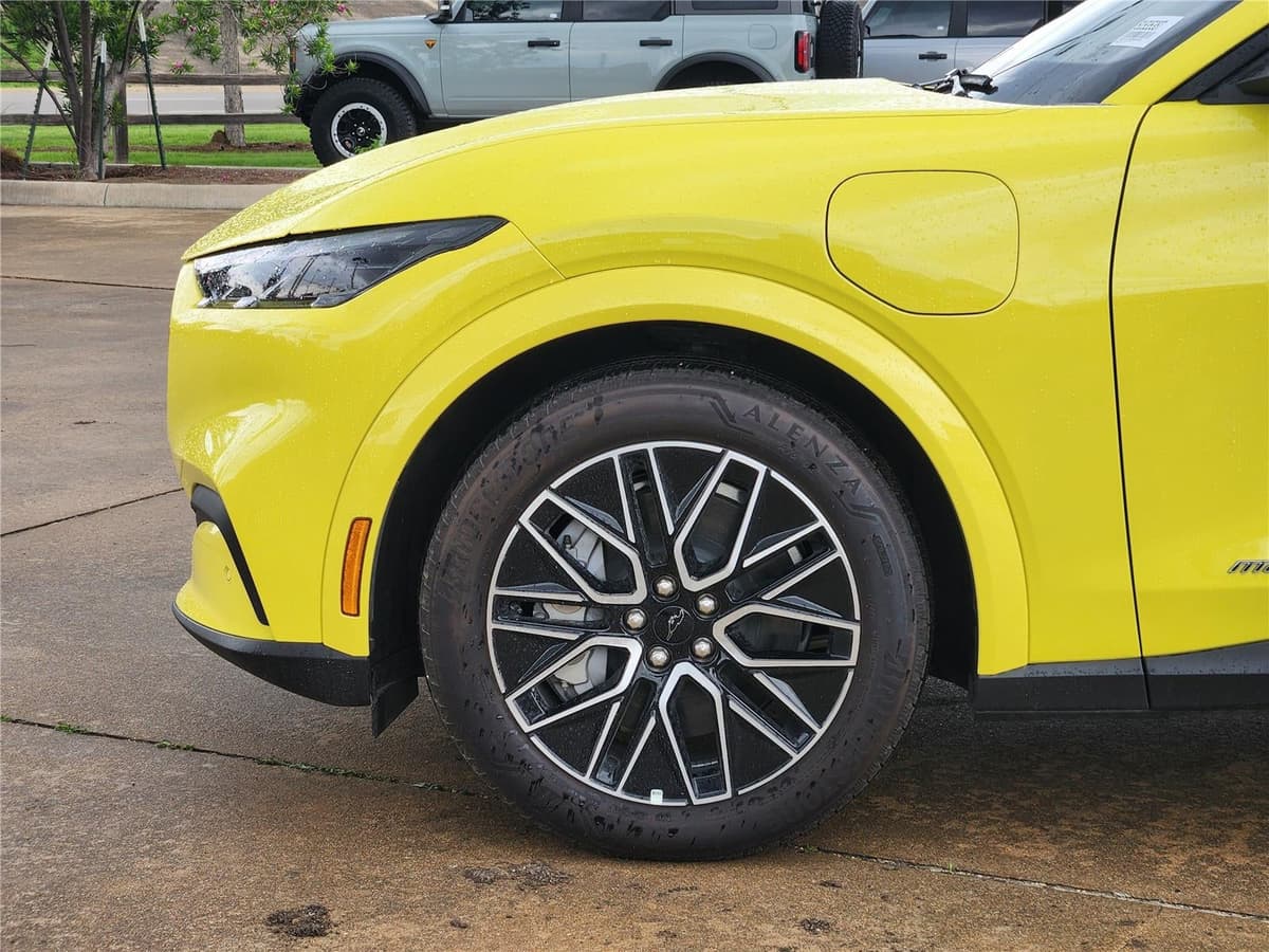 2025 Ford Mustang Mach-E - Image 6