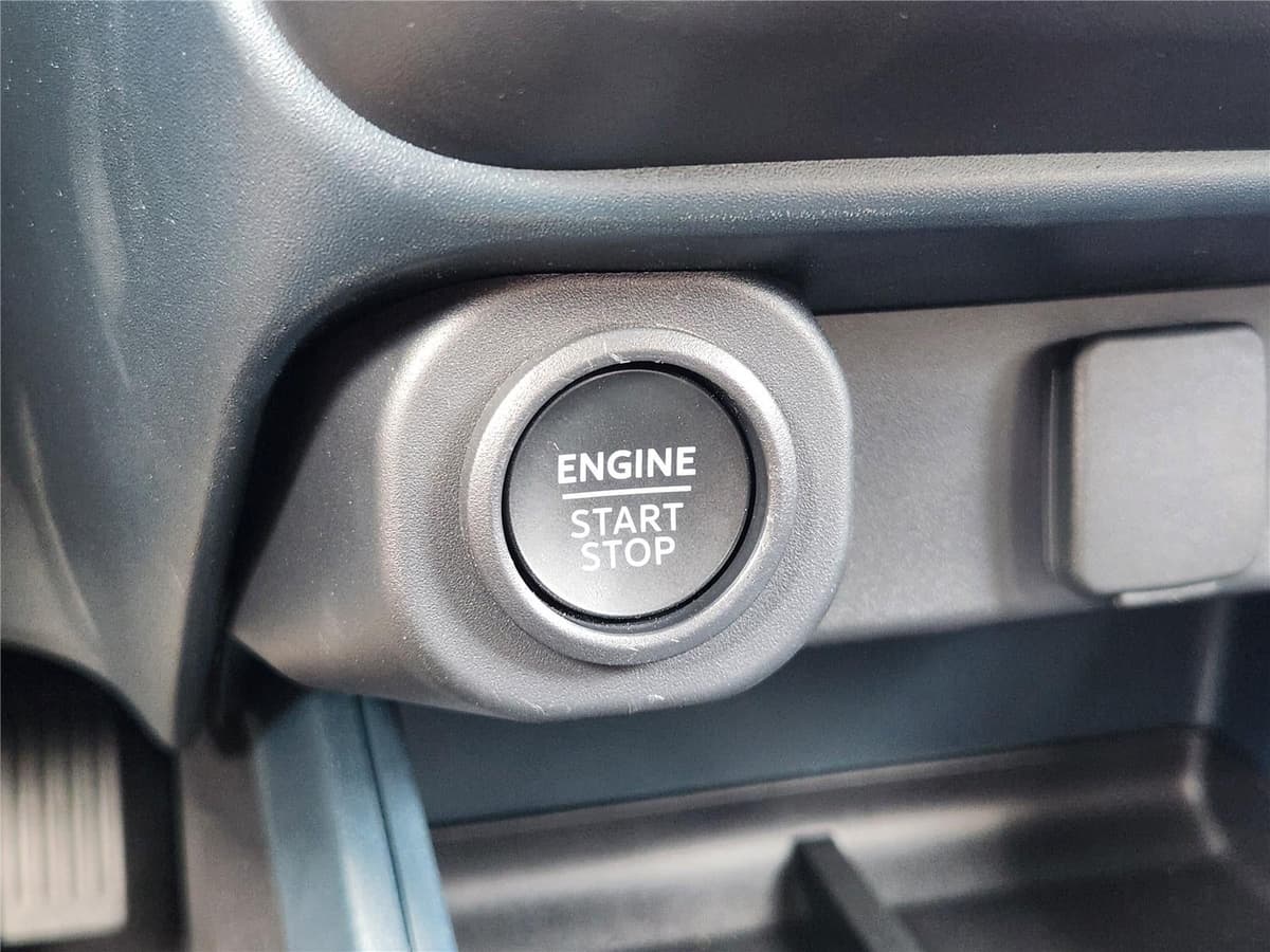 2025 Ford Maverick - Image 16