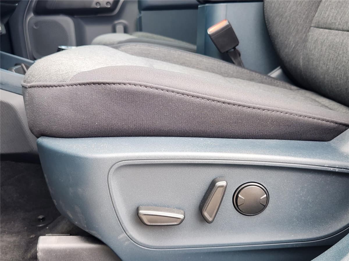 2025 Ford Maverick - Image 18