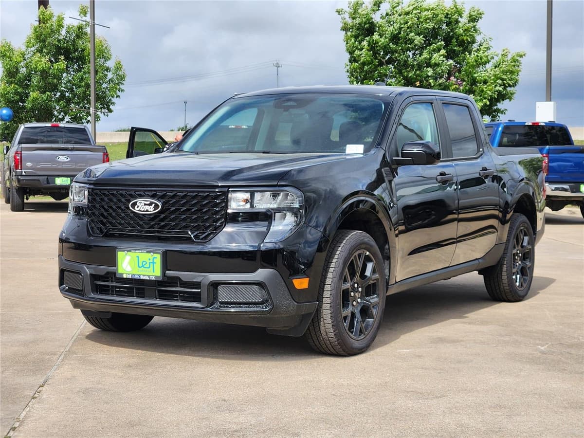 2025 Ford Maverick - Image 2