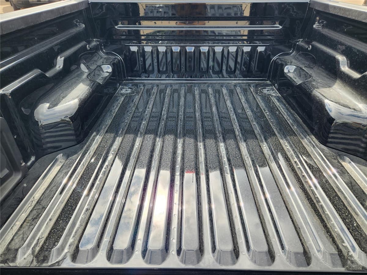 2025 Ford Maverick - Image 22