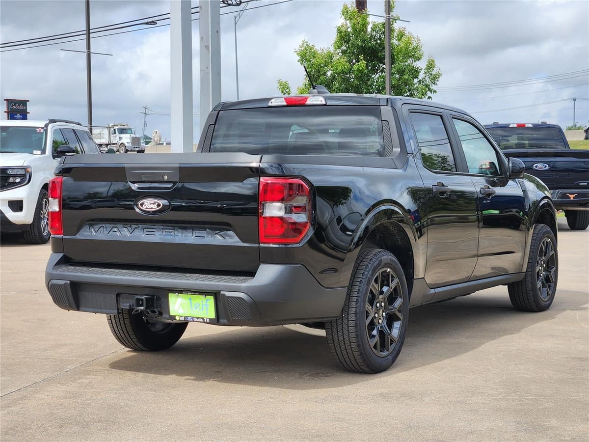 2025 Ford Maverick - Image 4