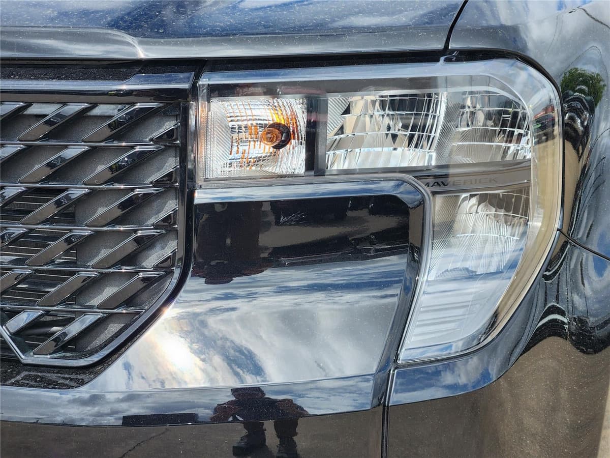 2025 Ford Maverick - Image 5