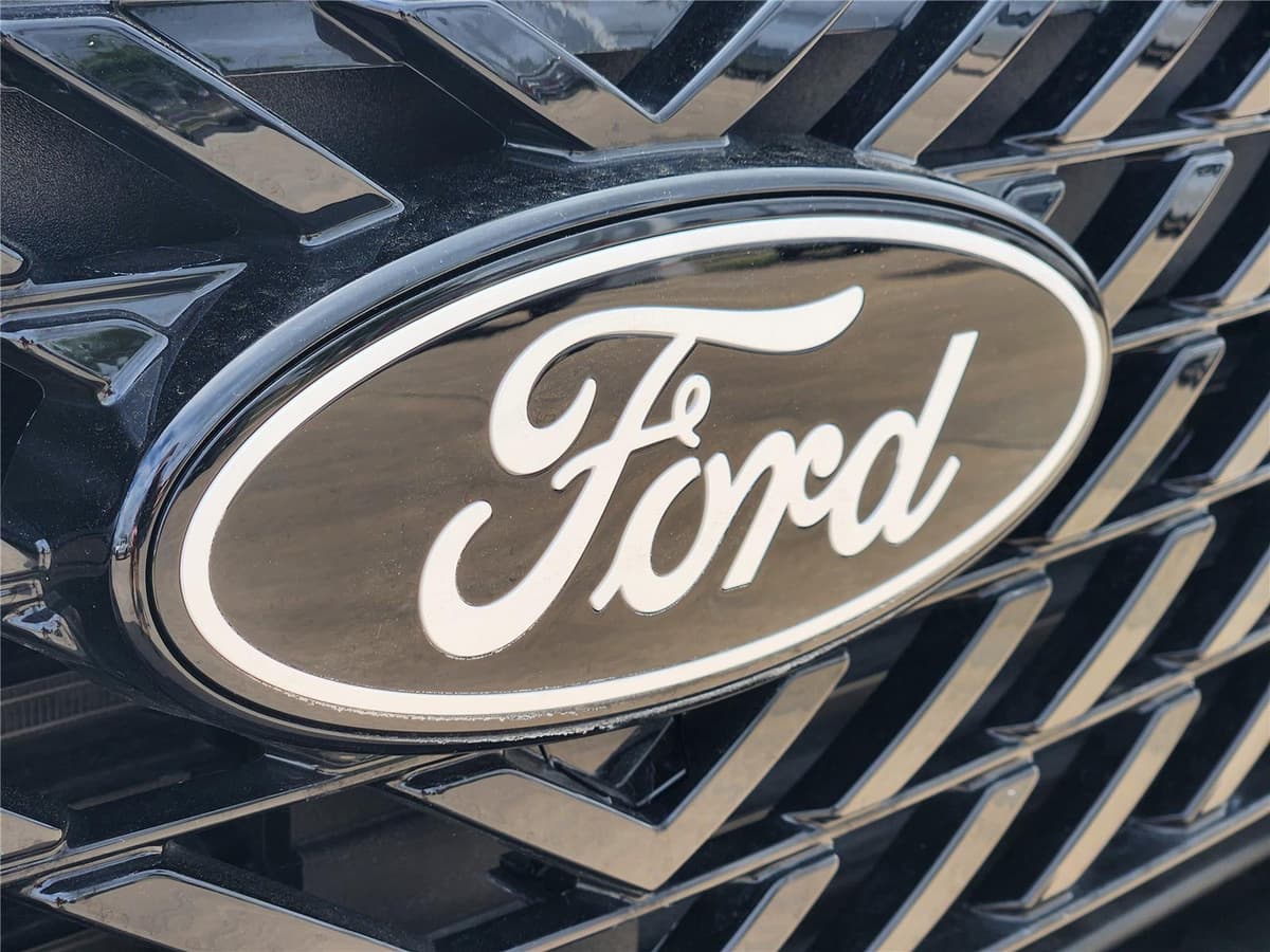 2025 Ford Maverick - Image 8