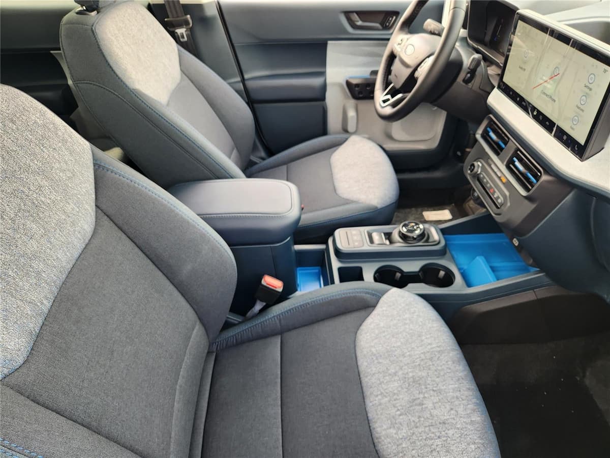 2026 Ford Maverick - Image 10