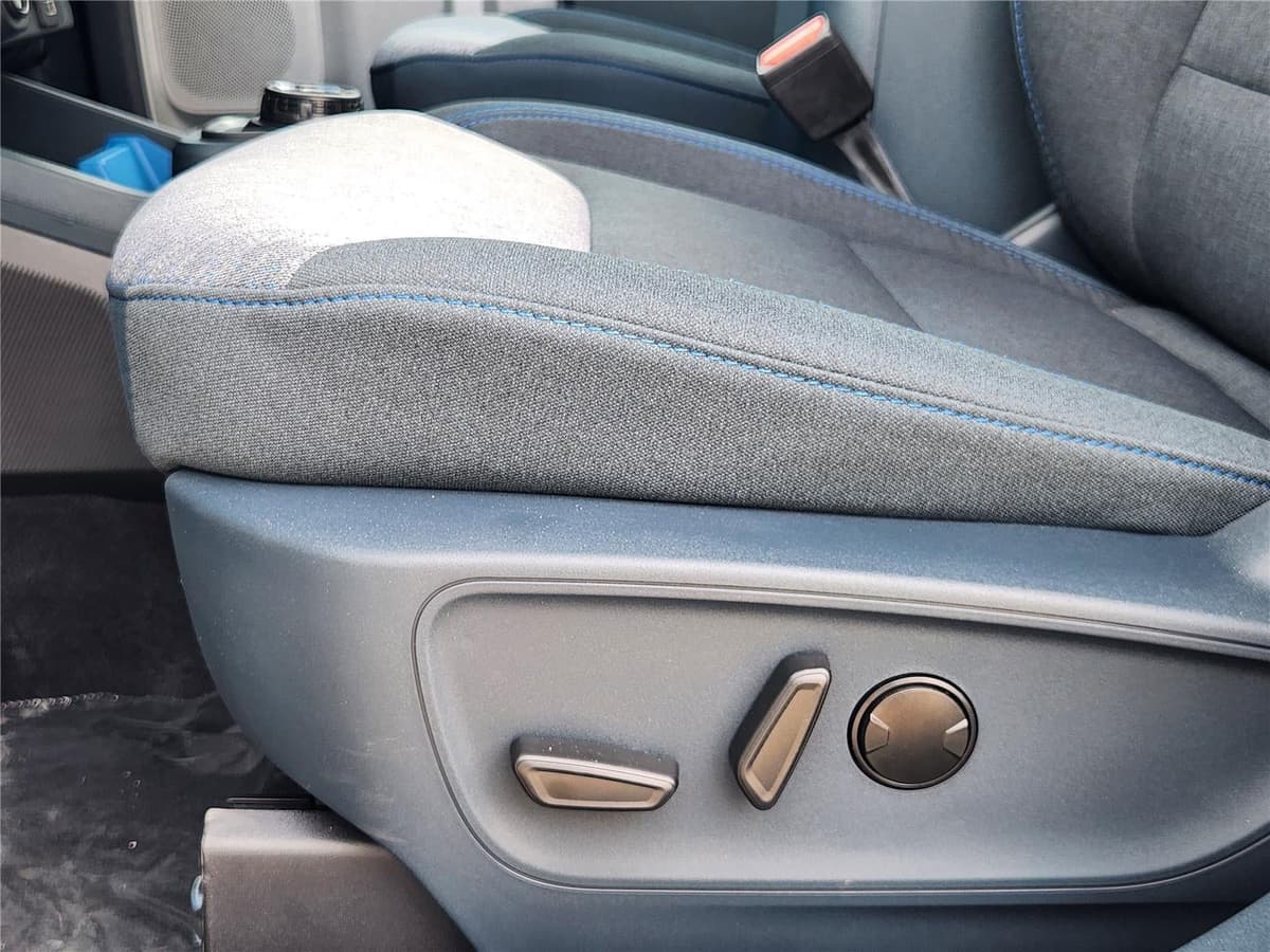 2026 Ford Maverick - Image 18