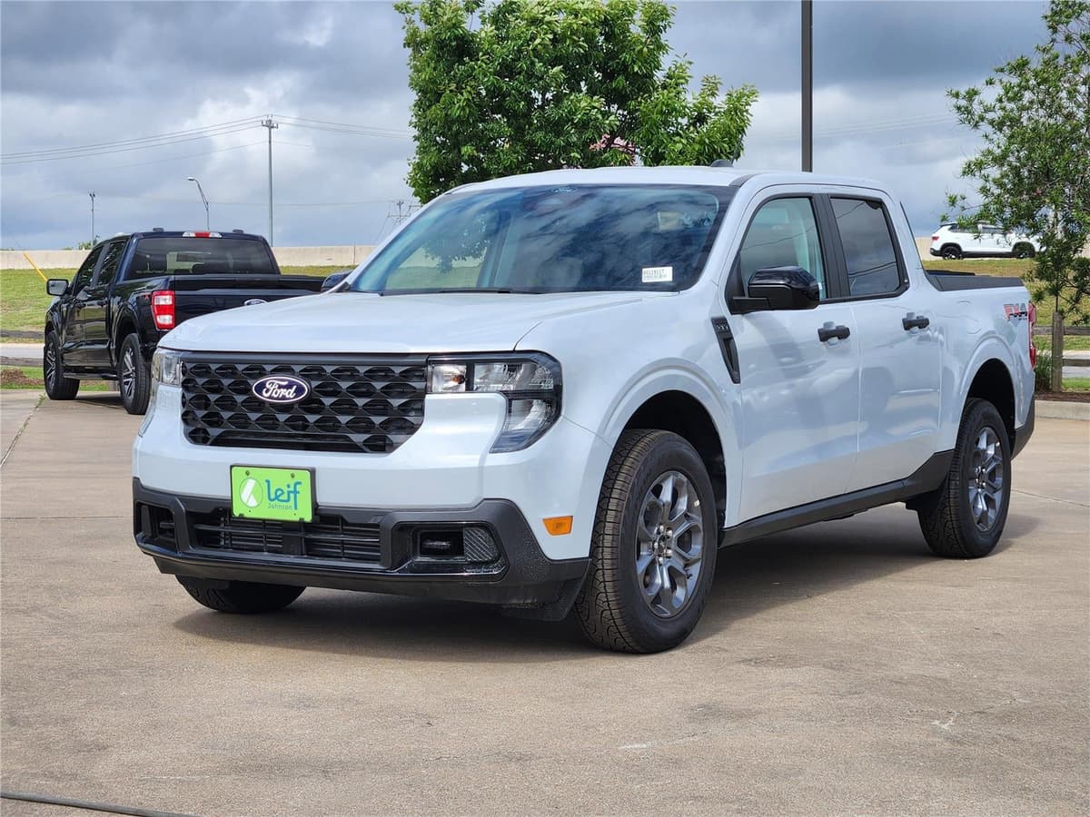 2026 Ford Maverick - Image 2