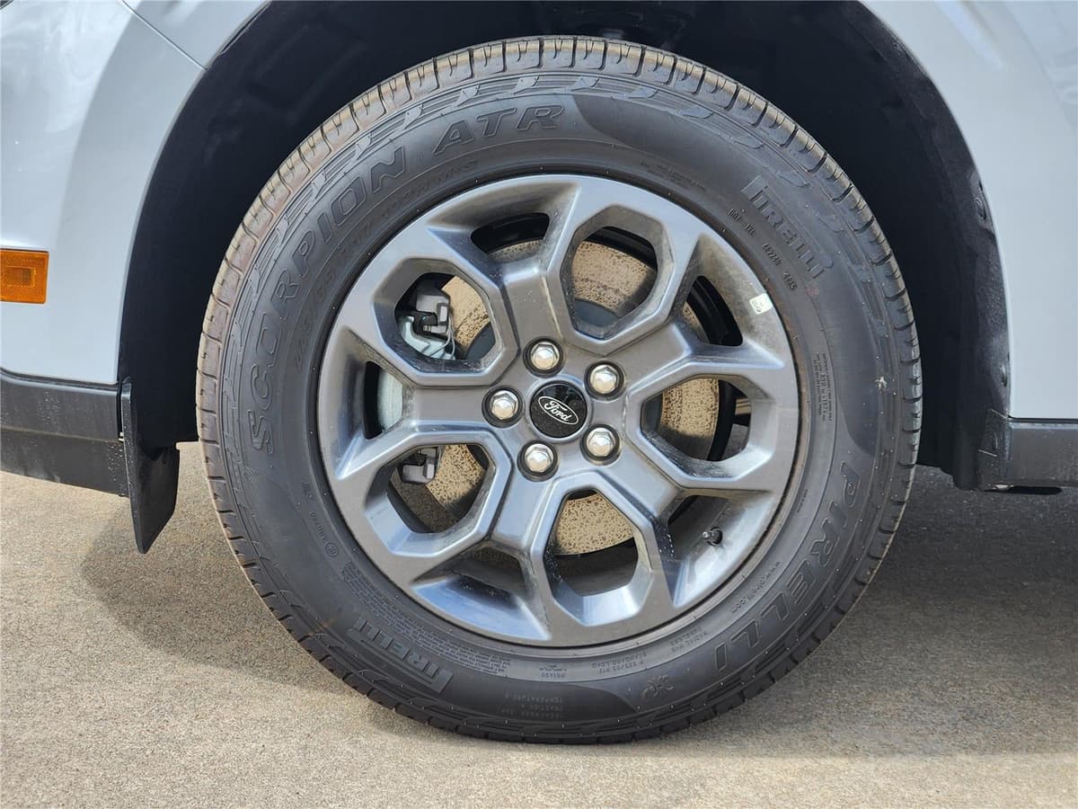 2026 Ford Maverick - Image 7