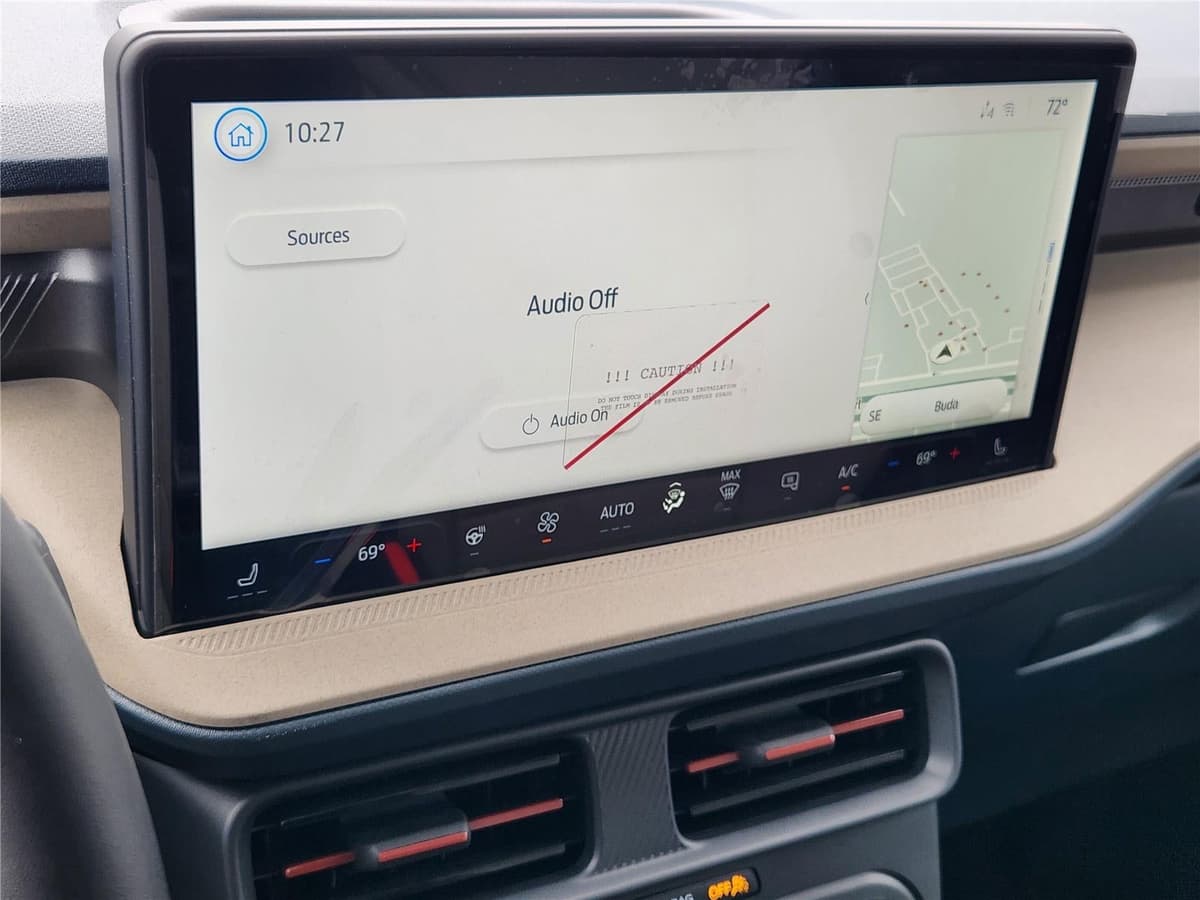 2026 Ford Maverick - Image 12