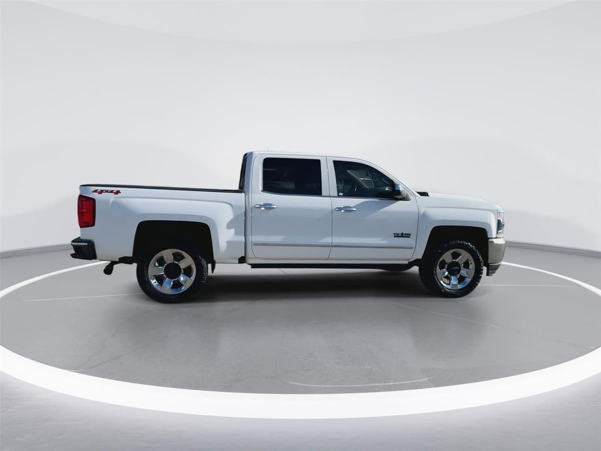 2018 Chevrolet Silverado 1500 - Image 9