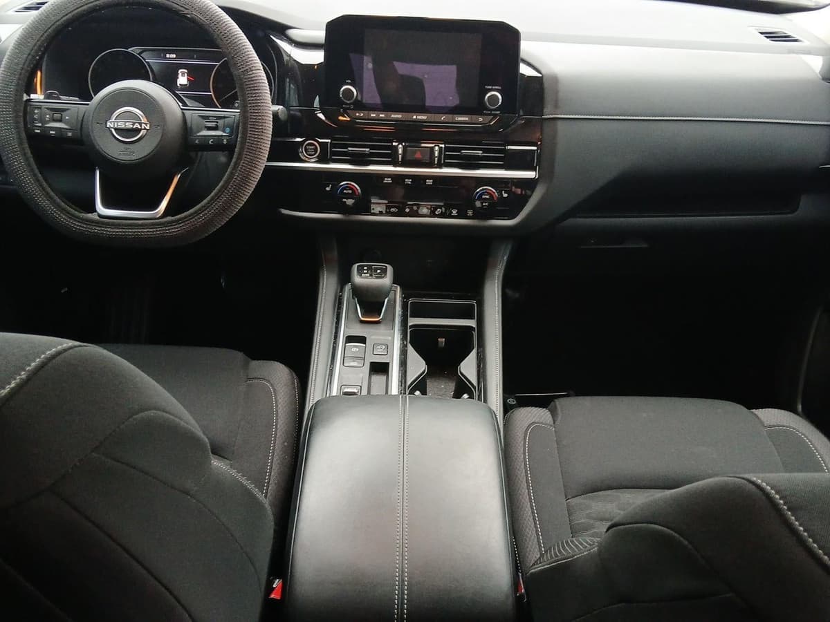 2022 Nissan Pathfinder - Image 11