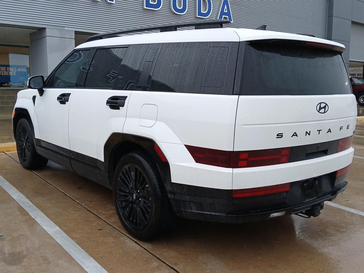 2025 Hyundai SANTA FE - Image 9