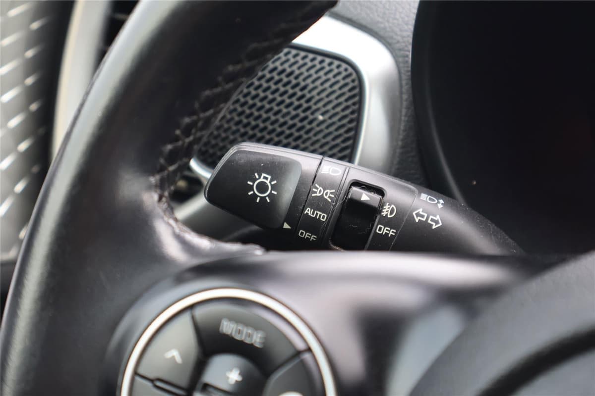 2020 Kia Soul - Image 28