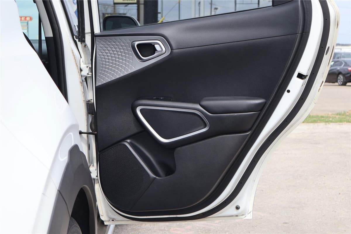 2020 Kia Soul - Image 39