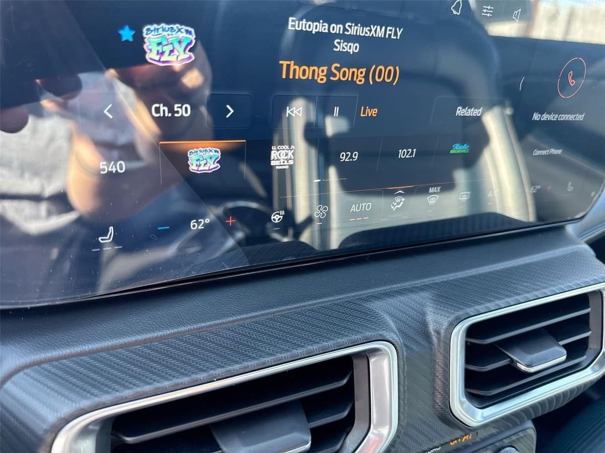 2024 Ford Mustang - Image 17