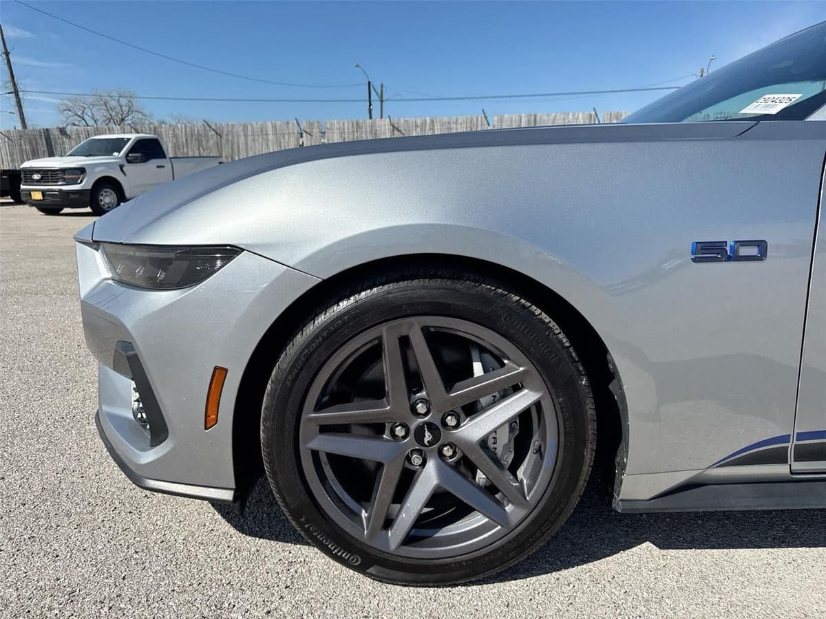 2024 Ford Mustang - Image 19