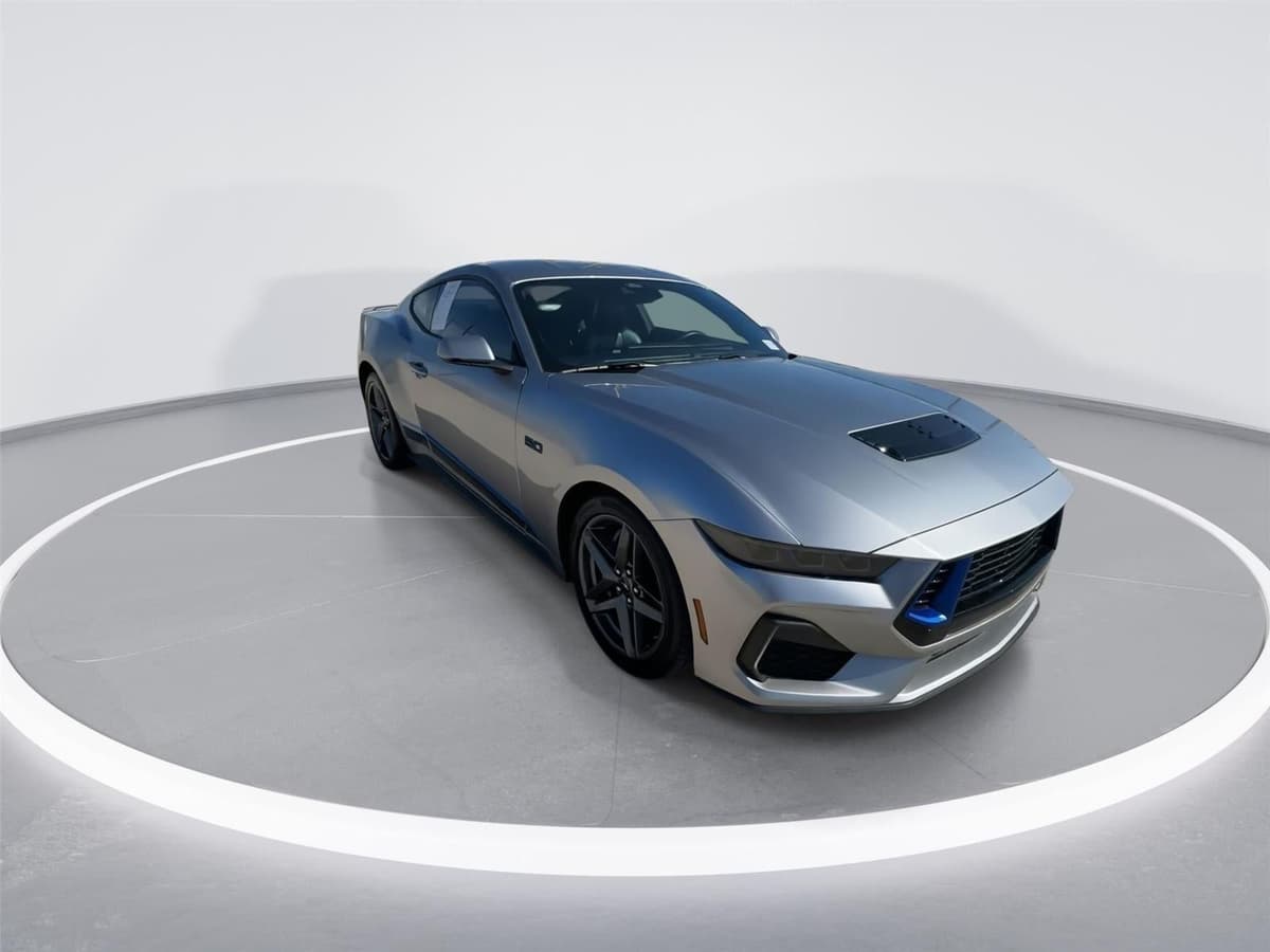 2024 Ford Mustang - Image 2