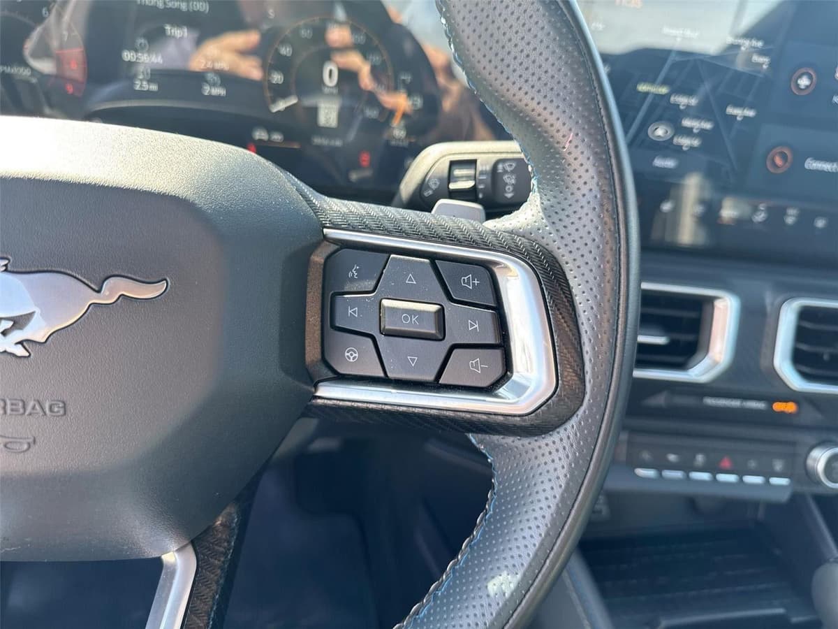 2024 Ford Mustang - Image 29