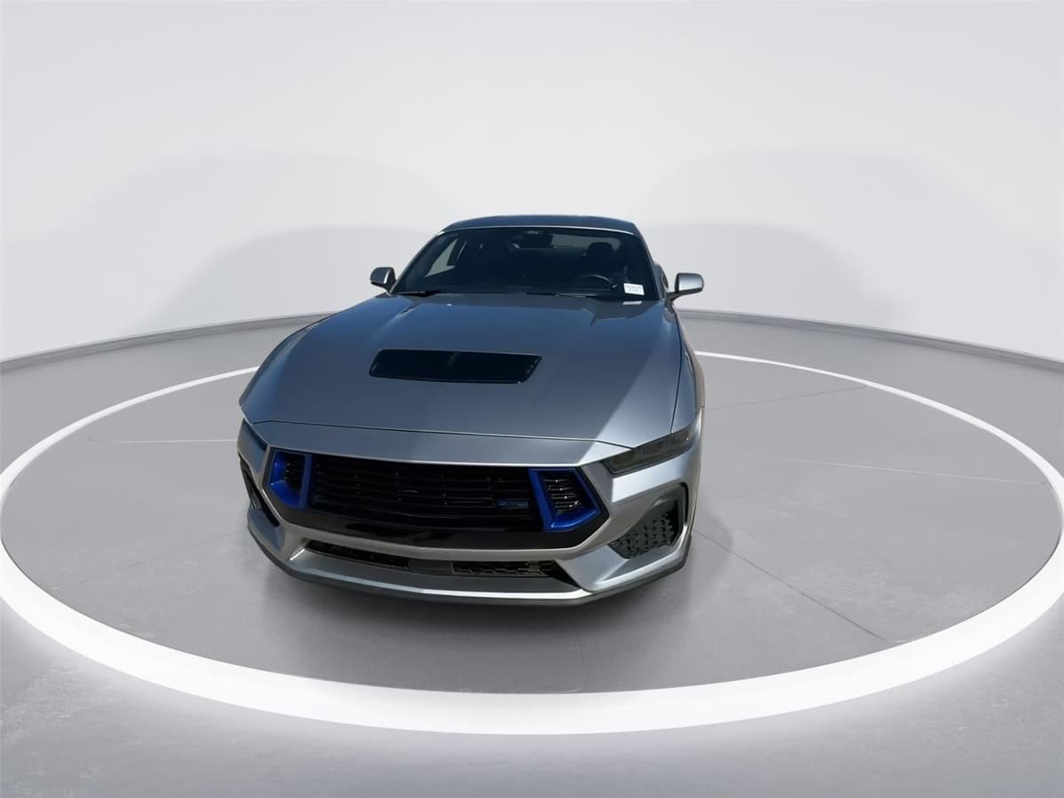 2024 Ford Mustang - Image 3