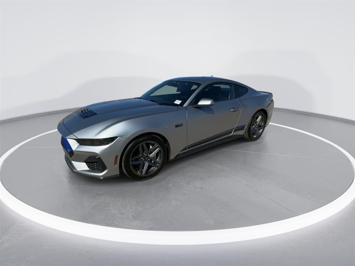 2024 Ford Mustang - Image 4