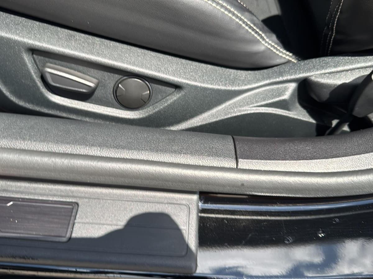 2022 Ford Mustang - Image 14