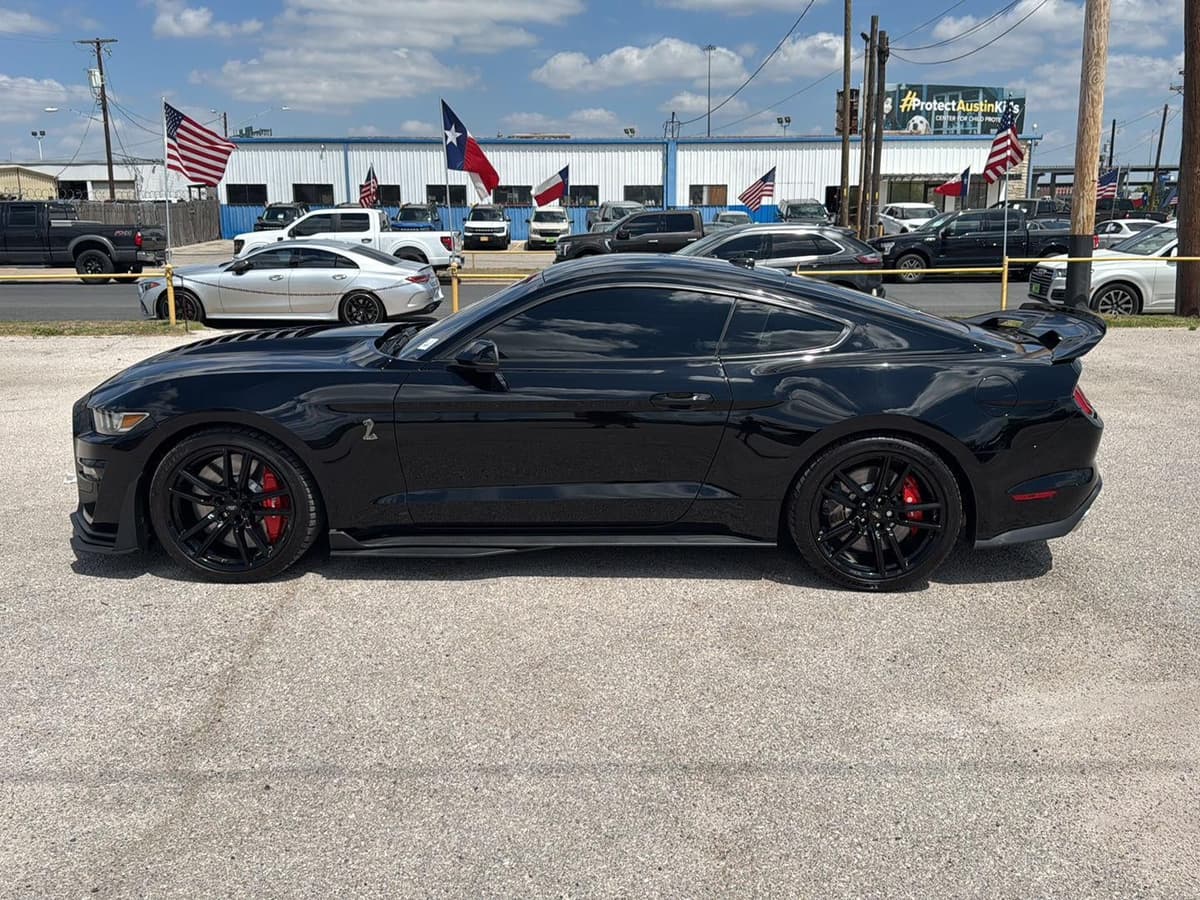 2022 Ford Mustang - Image 4