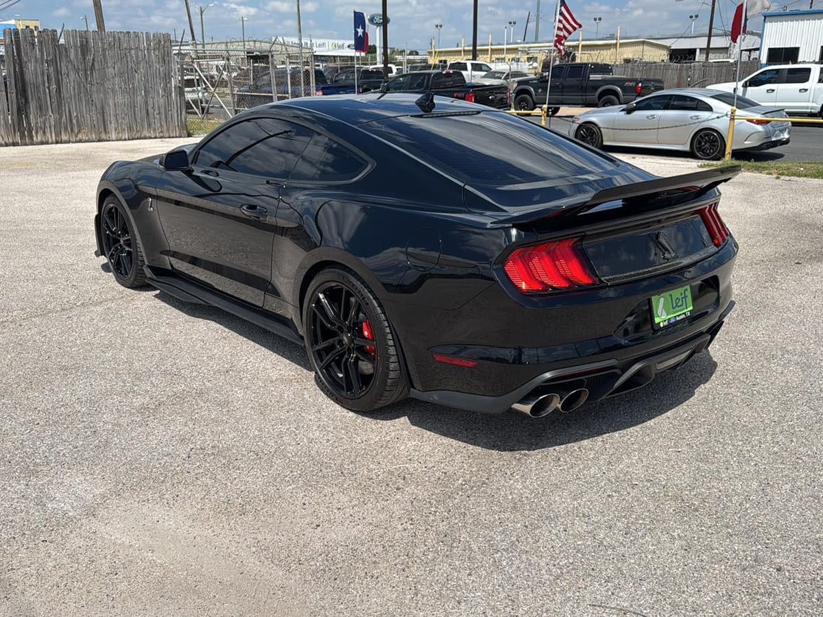 2022 Ford Mustang - Image 5