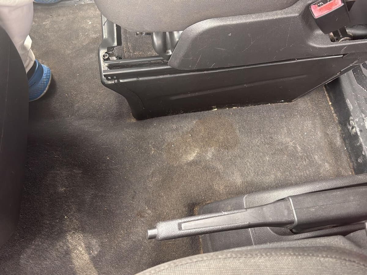 2017 Ford Transit Wagon - Image 21