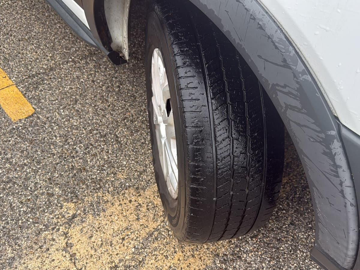 2017 Ford Transit Wagon - Image 5