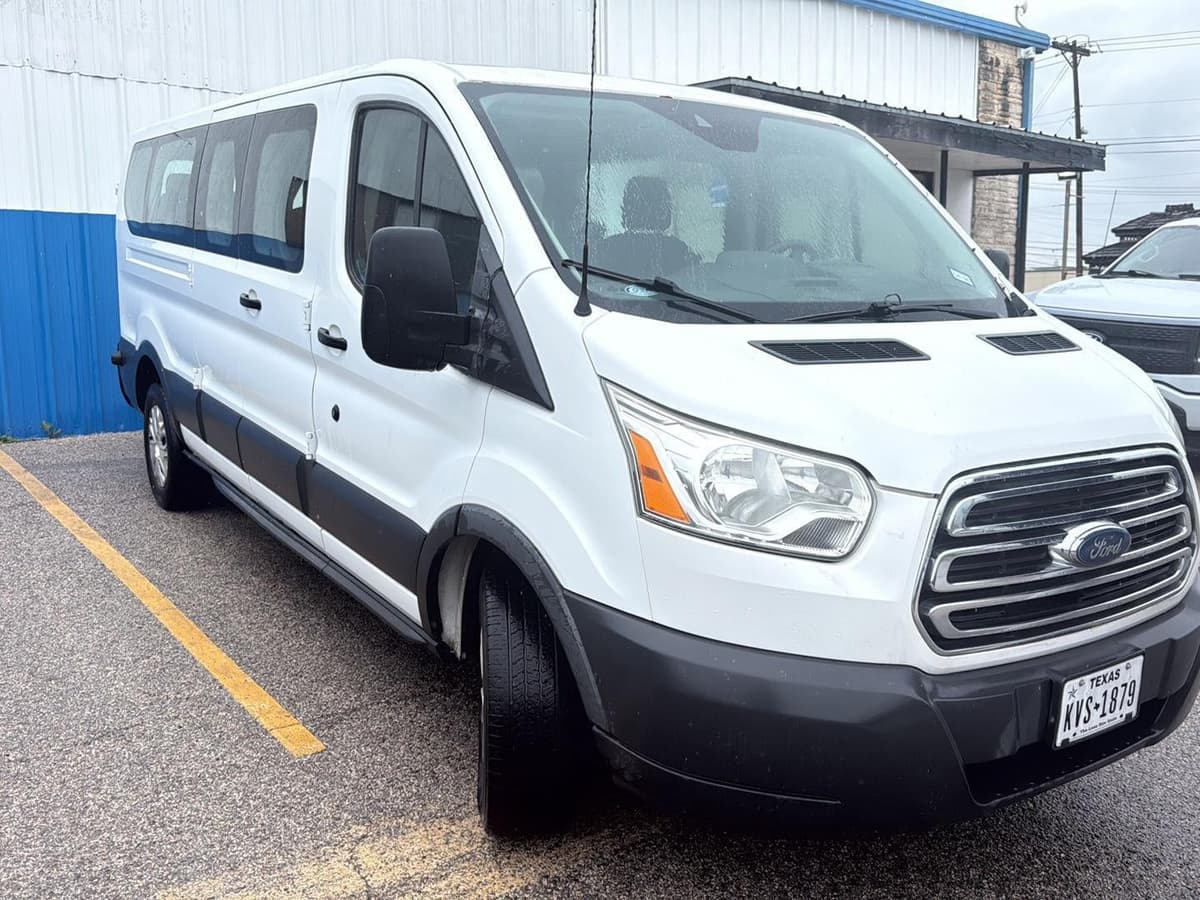 2017 Ford Transit Wagon - Image 6