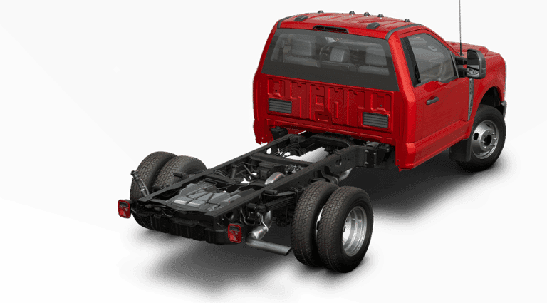 2025 Ford Super Duty F-350 - Image 4