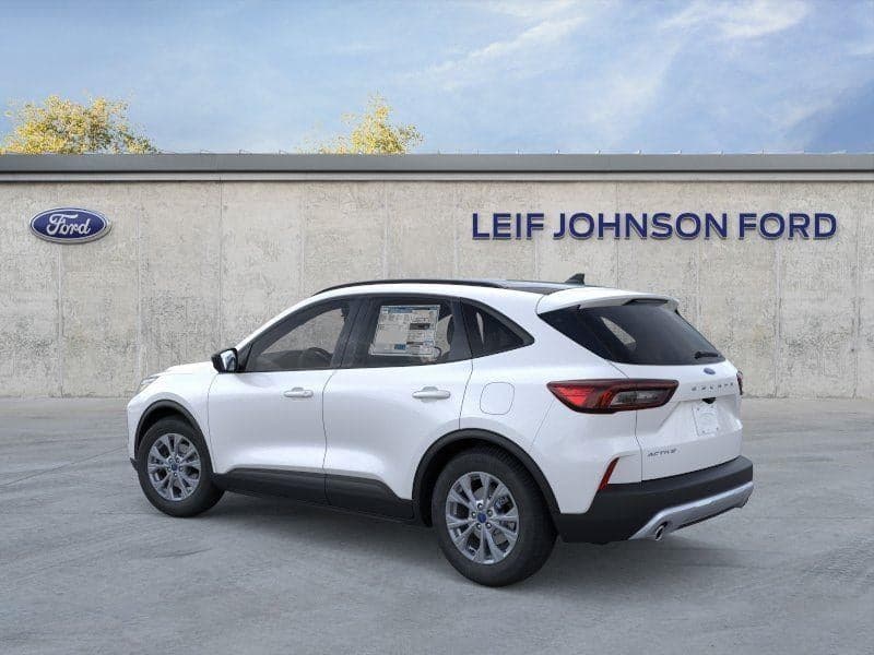 2026 Ford Escape - Image 4