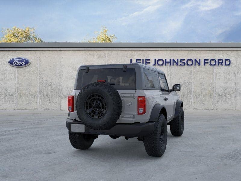 2026 Ford Bronco - Image 8