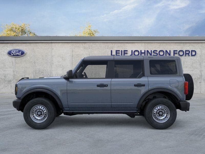 2025 Ford Bronco - Image 3