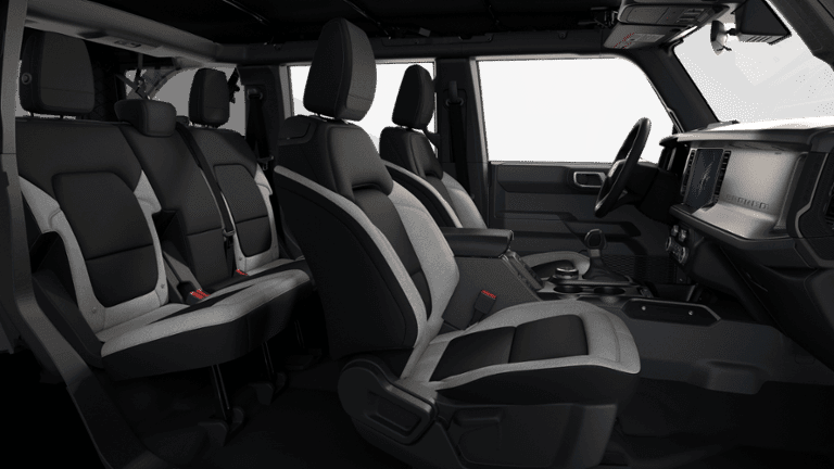 2025 Ford Bronco - Image 30