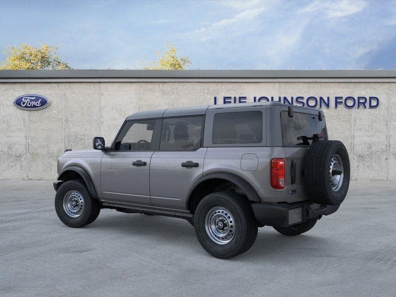 2025 Ford Bronco - Image 4